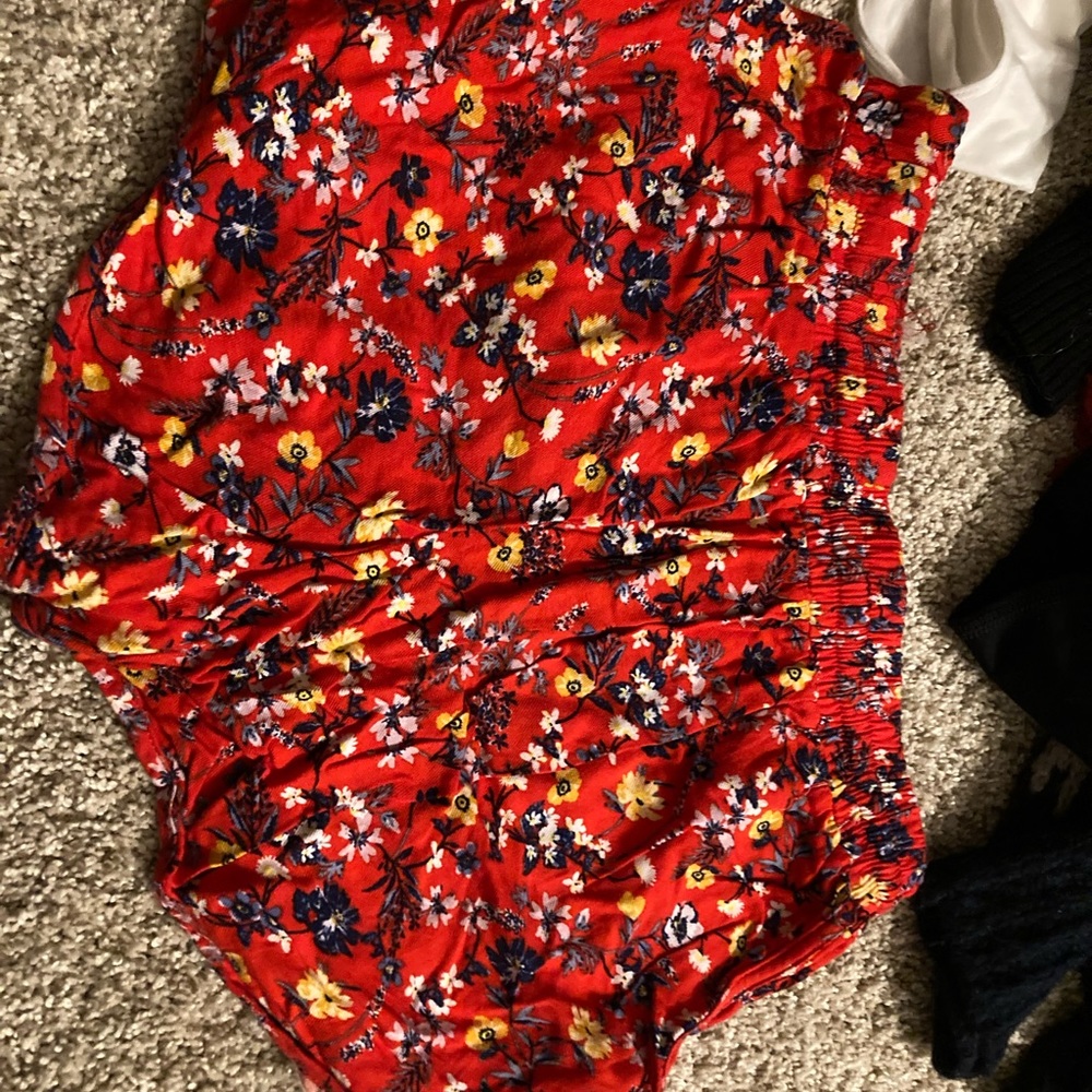 Women pink republic red white yellow floral fabric shorts size s - Picture 2 of 4